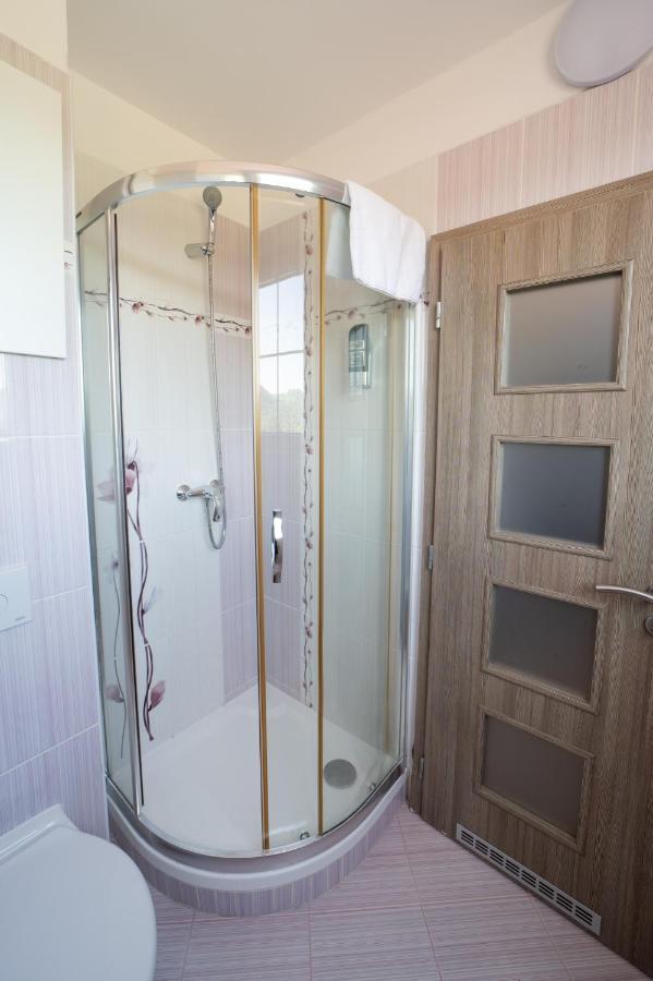 Hotel Formule Perštejn Zewnętrze zdjęcie