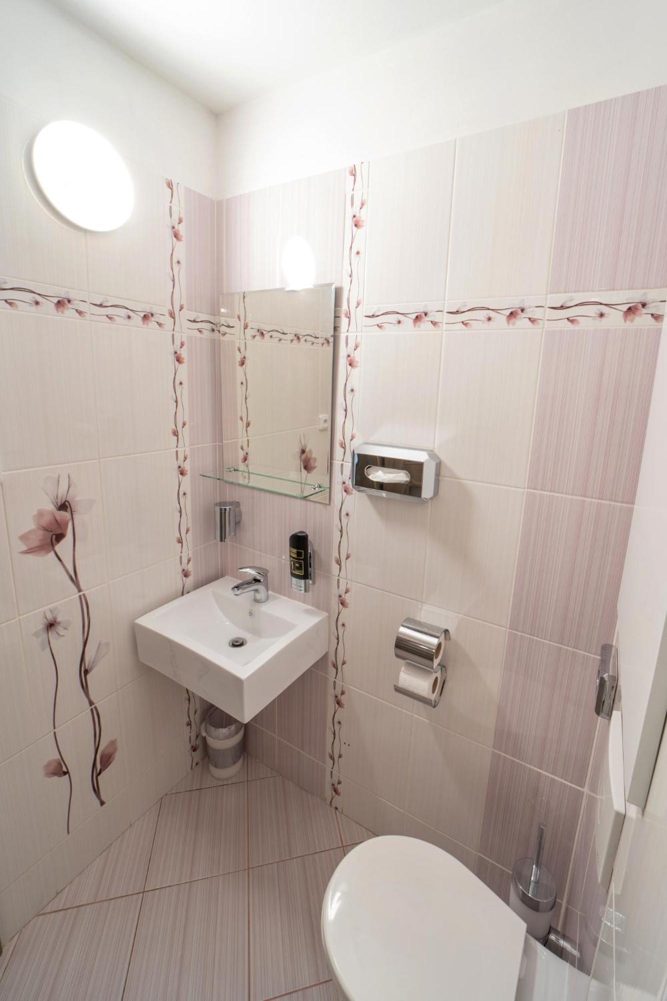 Hotel Formule Perštejn Zewnętrze zdjęcie