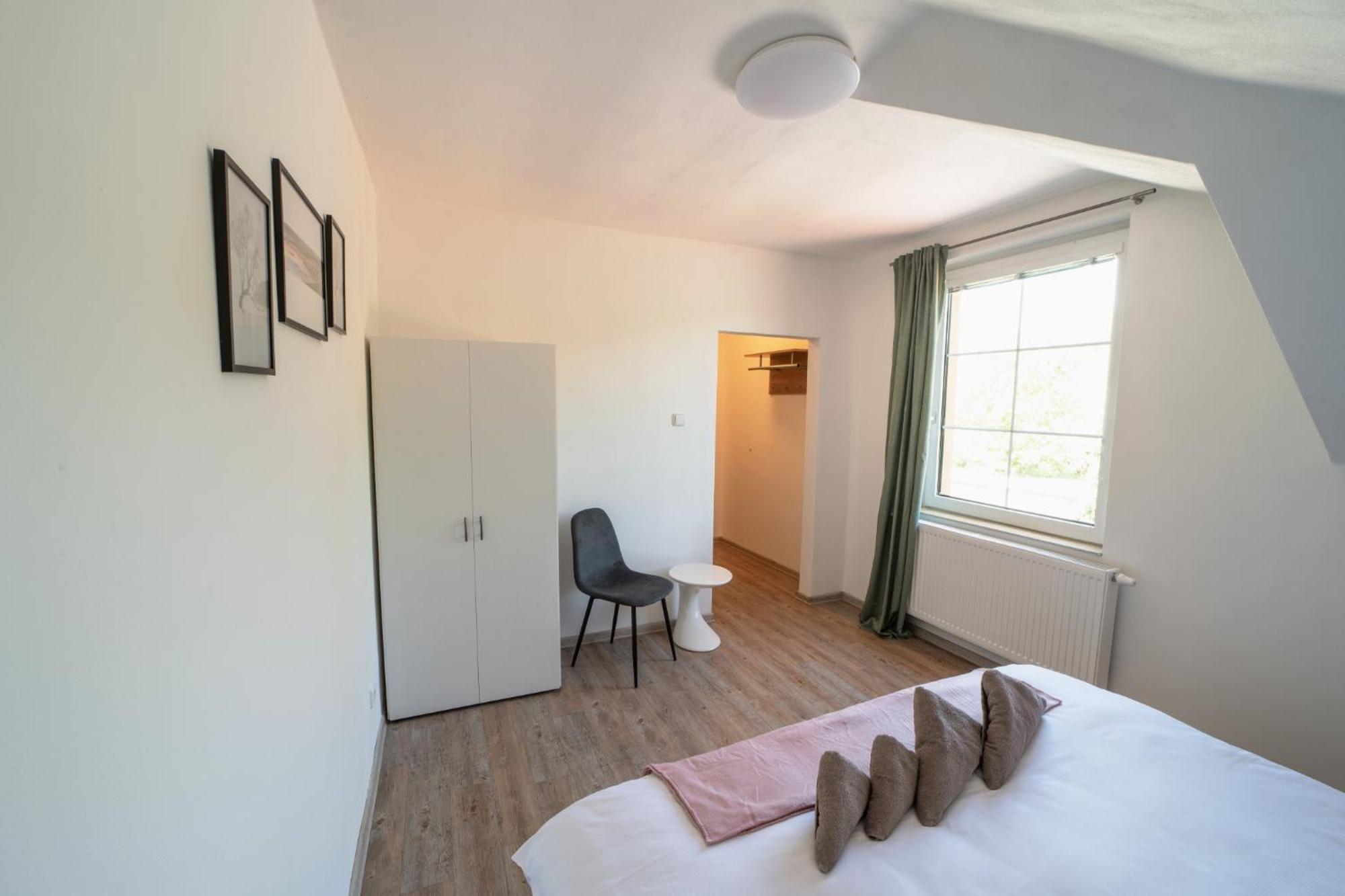 Hotel Formule Perštejn Zewnętrze zdjęcie