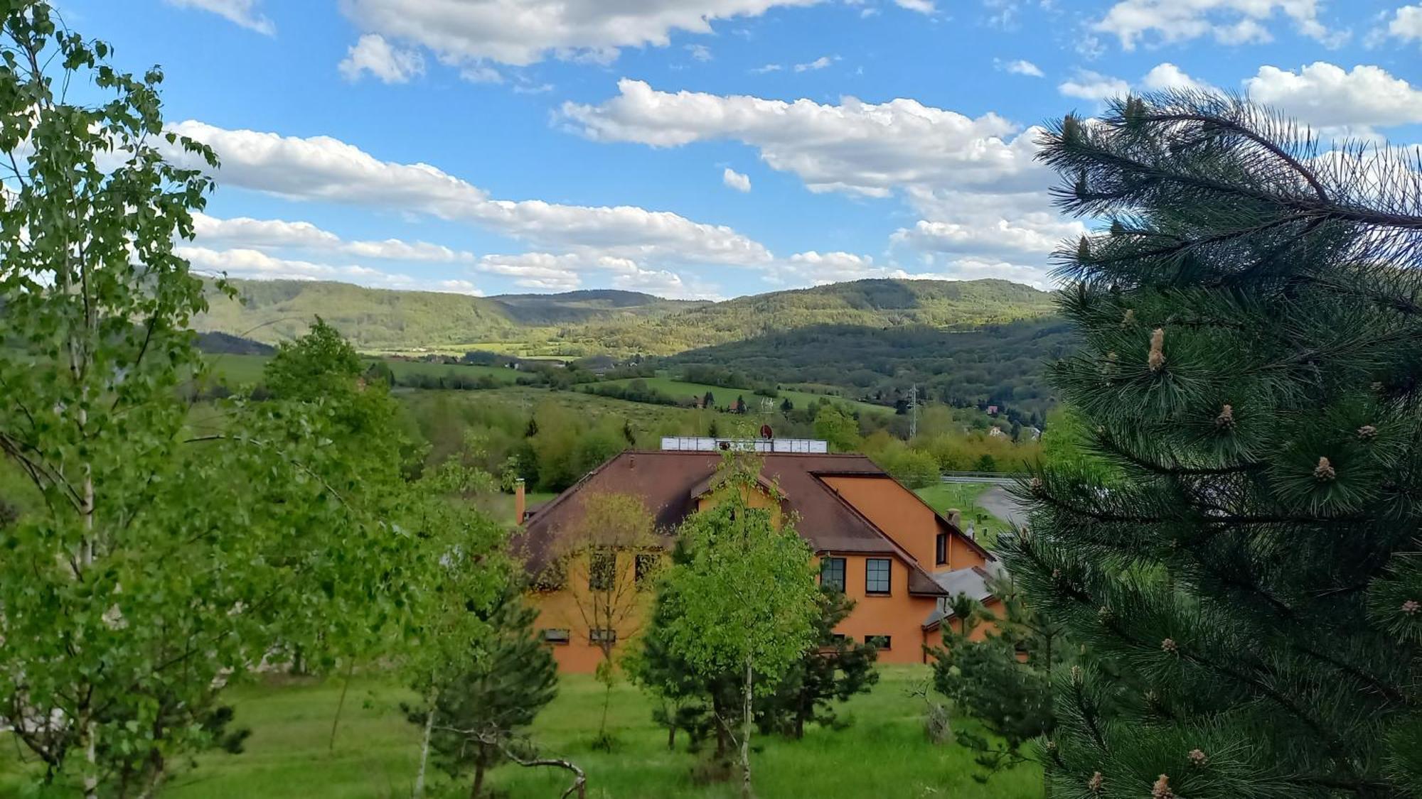 Hotel Formule Perštejn Zewnętrze zdjęcie